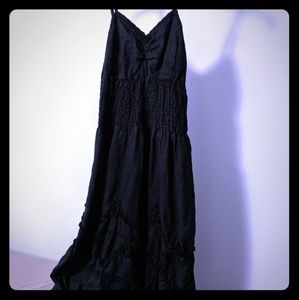 Luna Luz Black ruffled dress size small